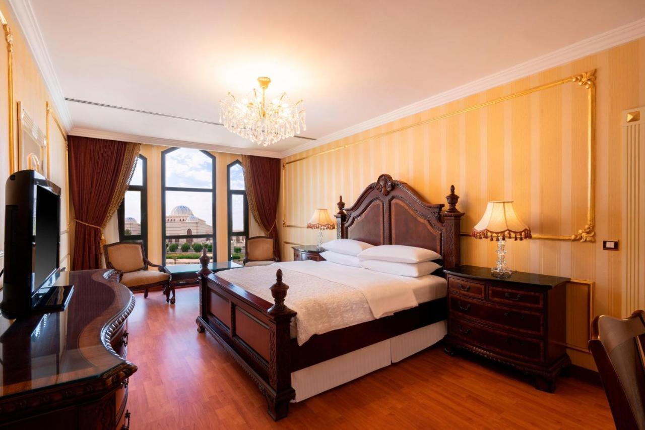 Le Meridien Medina Buitenkant foto A bedroom at the hotel