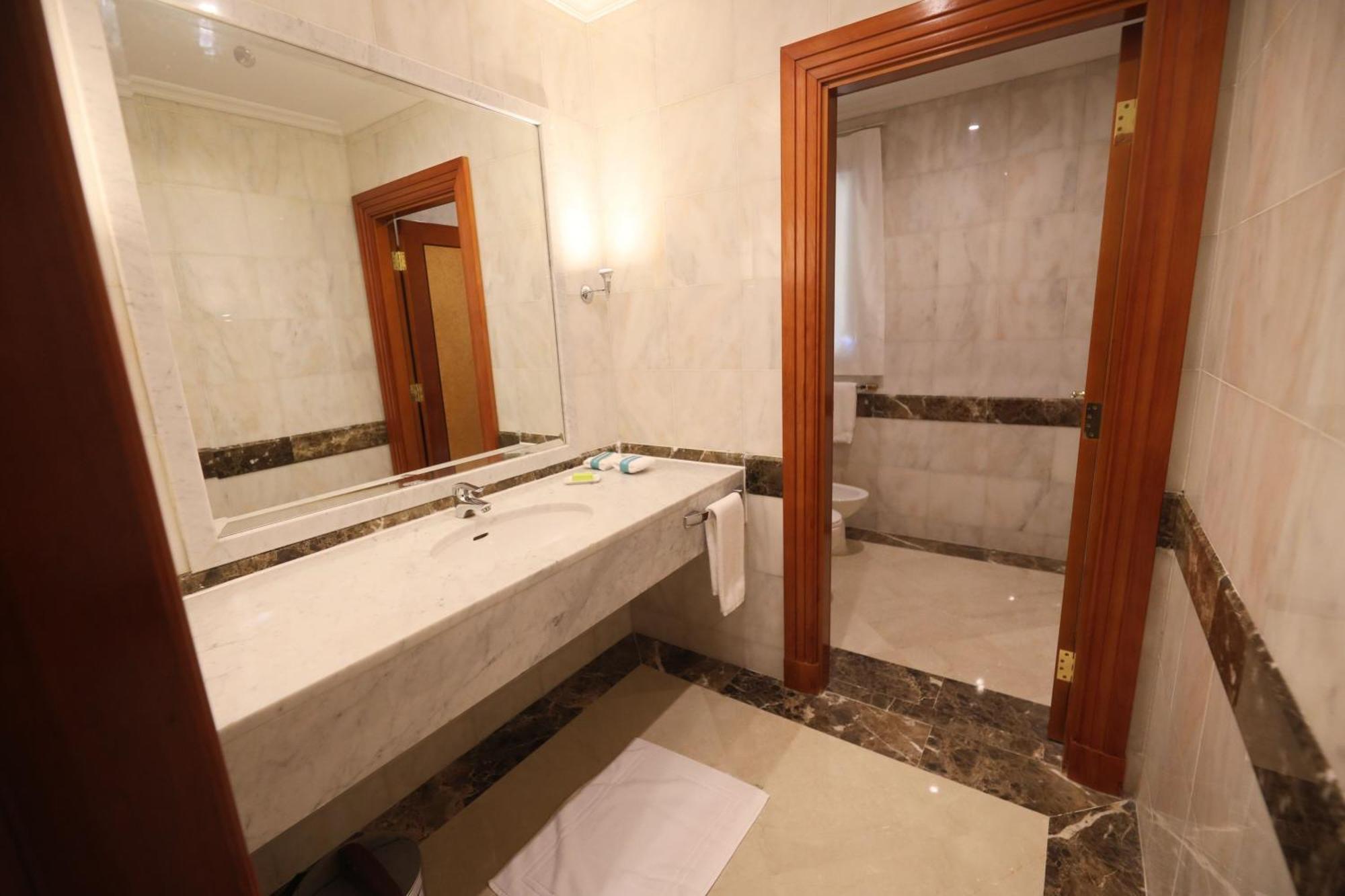 Le Meridien Medina Buitenkant foto Bathroom
