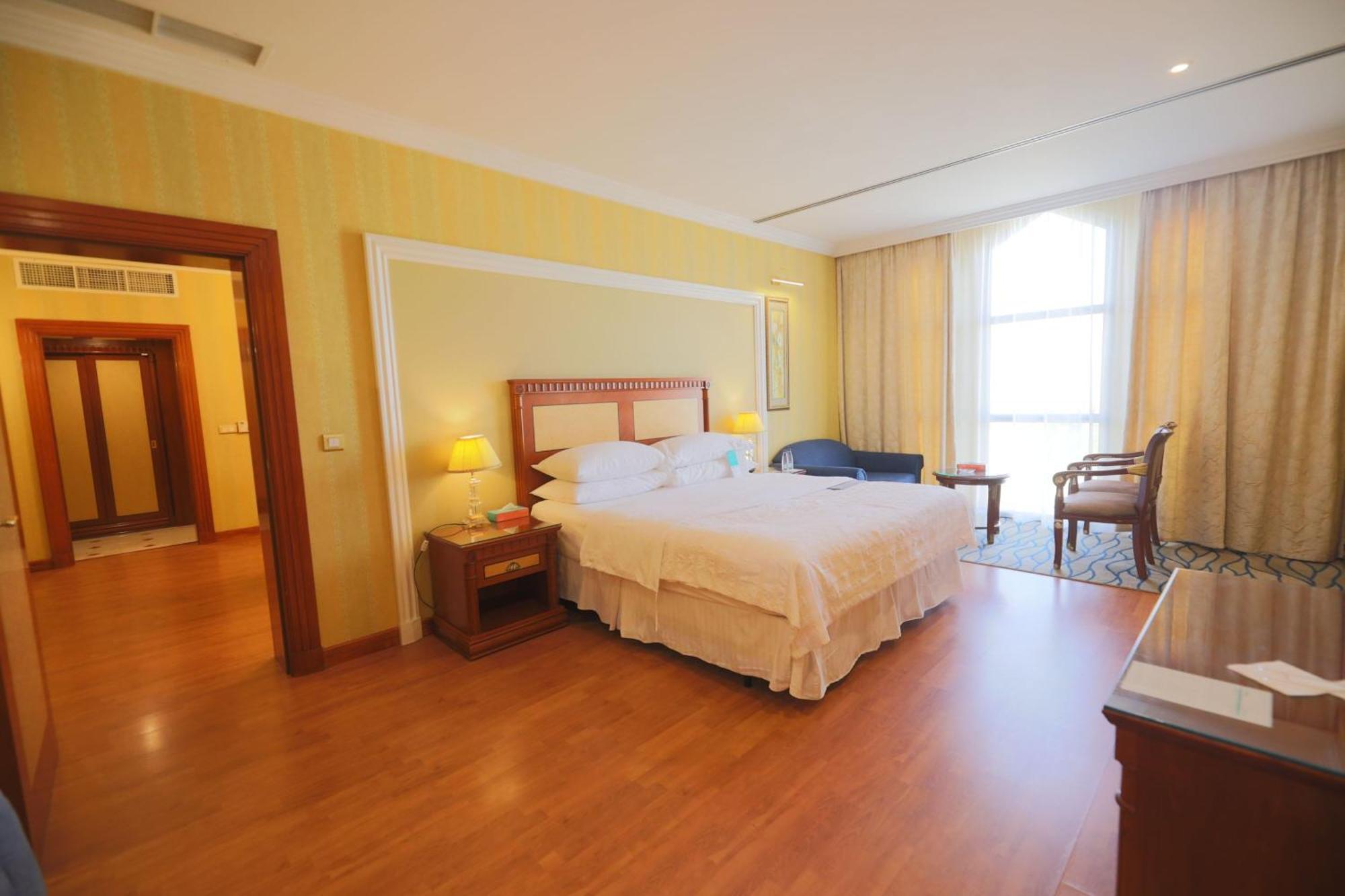 Le Meridien Medina Buitenkant foto A bedroom at the hotel
