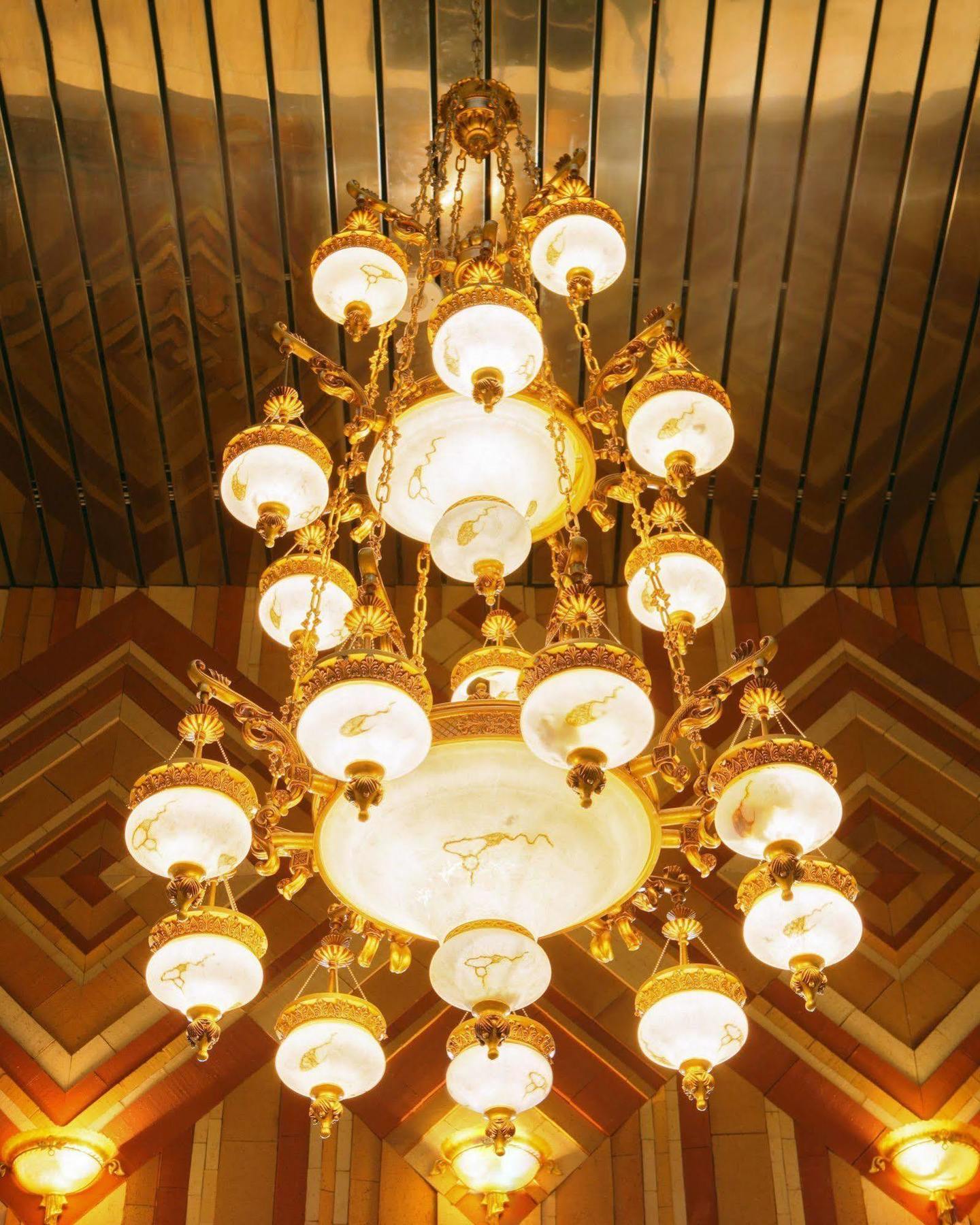 Le Meridien Medina Buitenkant foto A chandelier